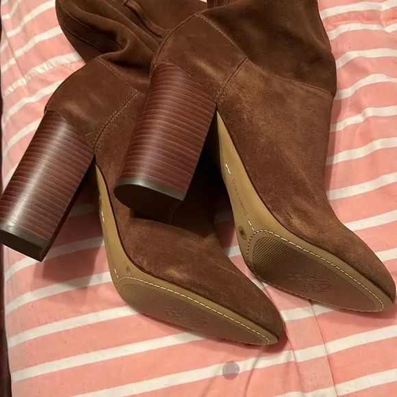 Vince Camuto Women's Brown Grey Fermel Slouch Tassel Boot, NWT, size 9