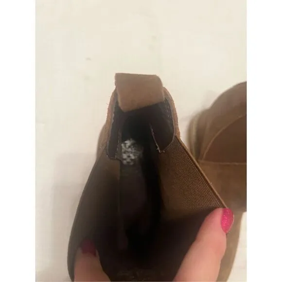 Vince Camuto Omassa Suede Chelsea Boots Platform Wedge Brown NEW