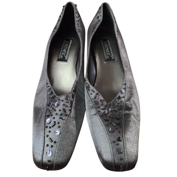 Vintage J. Renee Women's Silver Fabric and Beaded Classic Kitten Heel Pump 9M