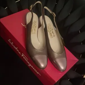 Vintage NEW Salvatore Ferragamo Women's Slingback Shoes - Brown 6.5