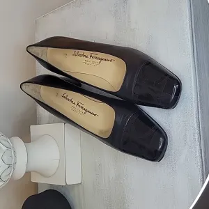 Vintage Salvatore Ferragamo SZ 10.5