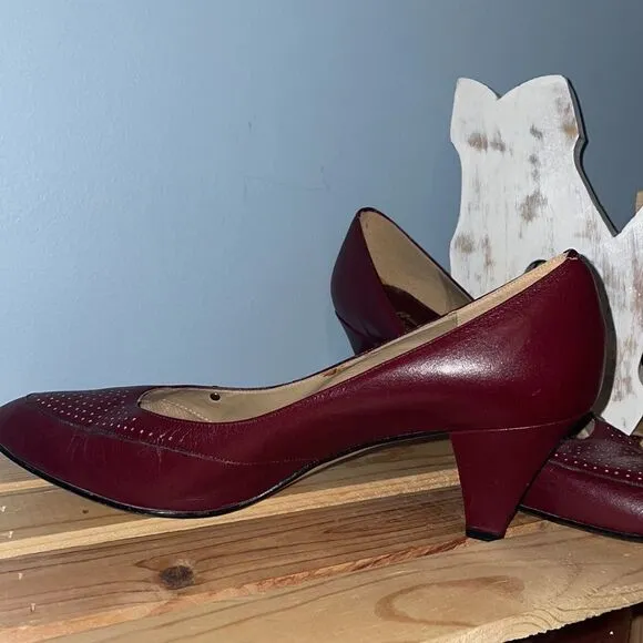 Vintage Authentic Etienne Aigner Burgundy Heels