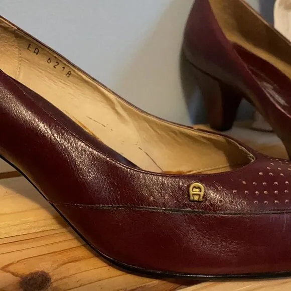 Vintage Authentic Etienne Aigner Burgundy Heels