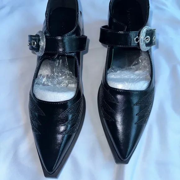 WESTERN STYLE SHOES