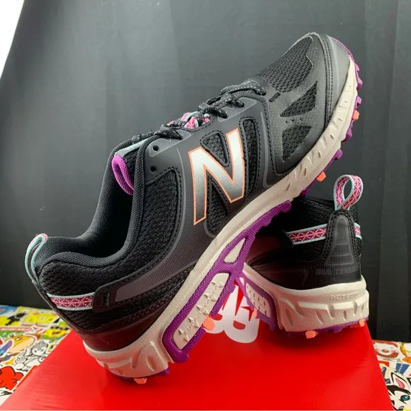 WIDE New Balance 412 Techride Size 6 / 6.5 Women's