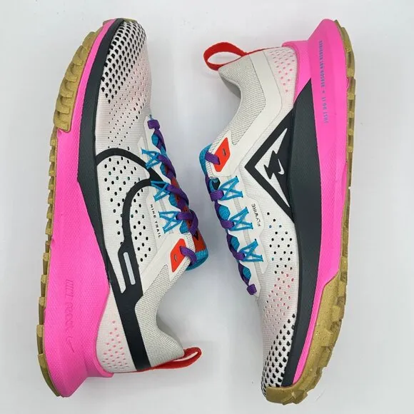Women's Nike Pegasus Trail 4 Light Orewood  Running Shoes FD0876-100 Size 8