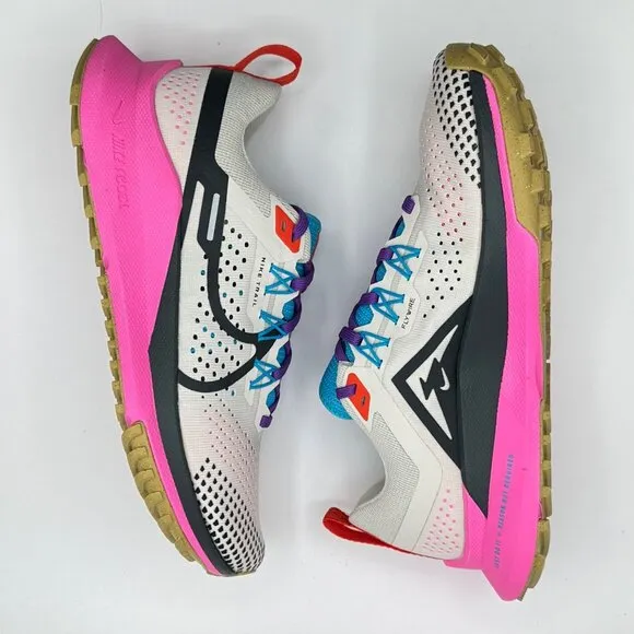 Women's Nike Pegasus Trail 4 Light Orewood  Running Shoes FD0876-100 Size 8
