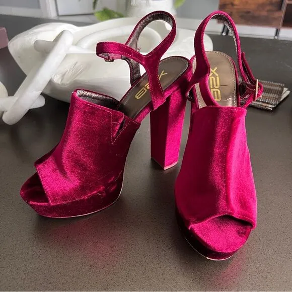 X2B Burgundy Velvet Platform Heels - Size 7.5