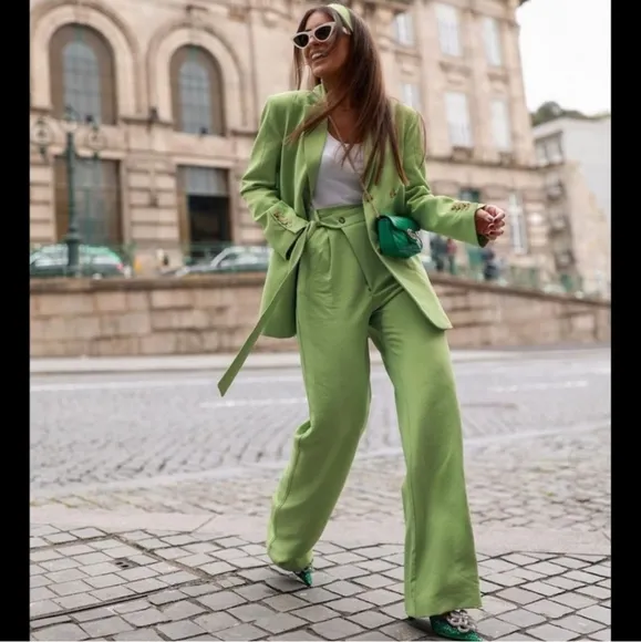 Zara Belted Blazer Green size XS