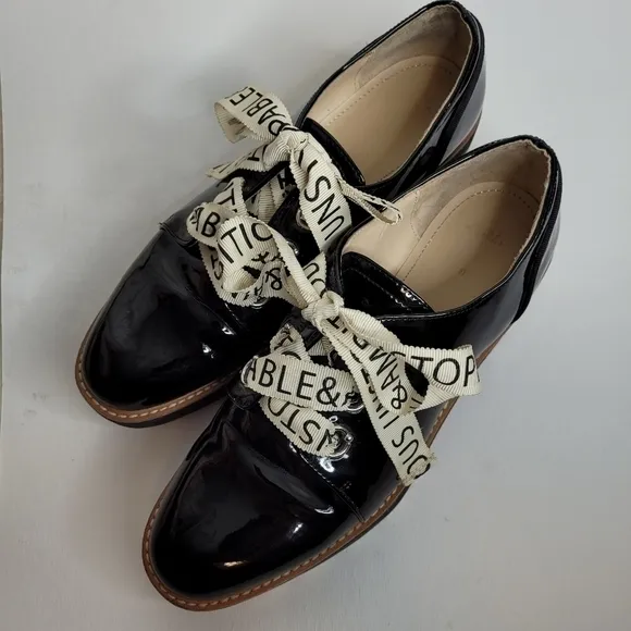 Zara Black Patten Leather Stack Shoes