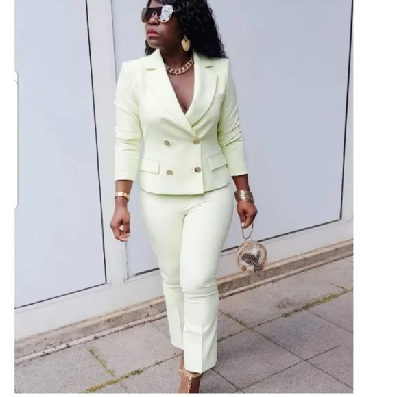 Zara * Double Breasted Cropped Blazer Size M