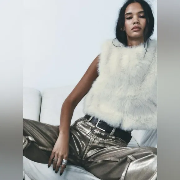 ZARA FAUX FUR VEST SIZE XS