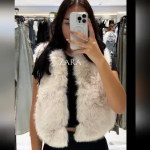 ZARA FAUX FUR VEST SIZE XS