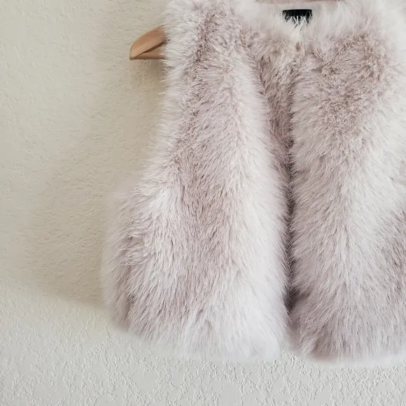 ZARA FAUX FUR VEST SIZE XS