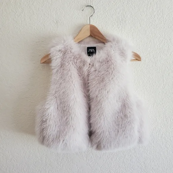 ZARA FAUX FUR VEST SIZE XS