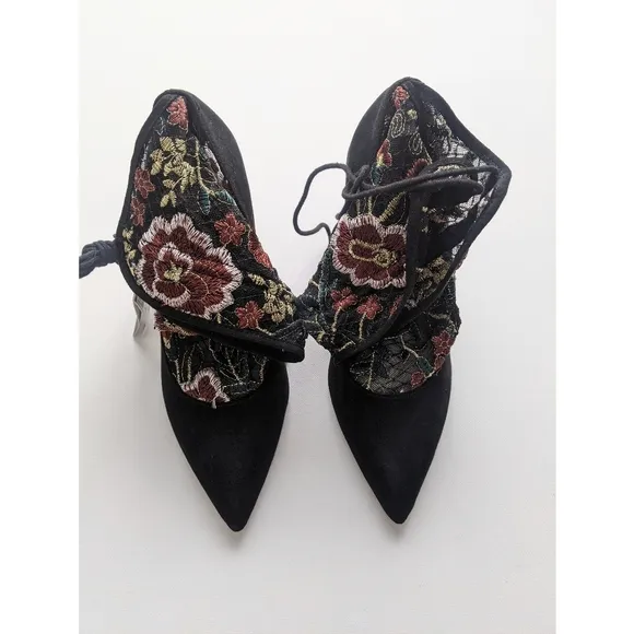 Zara Floral Embroidery Stocking-style High Heel Shoes Size 6.5