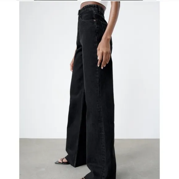 Zara high waisted wide leg jeans Size 2/34