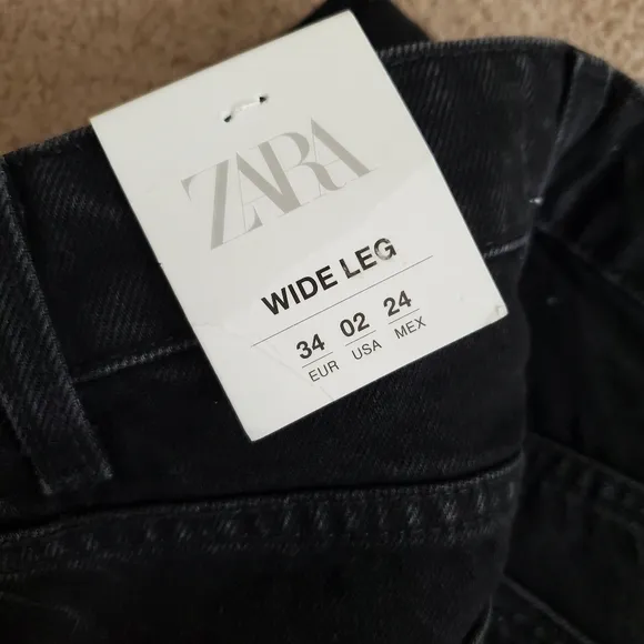 Zara high waisted wide leg jeans Size 2/34