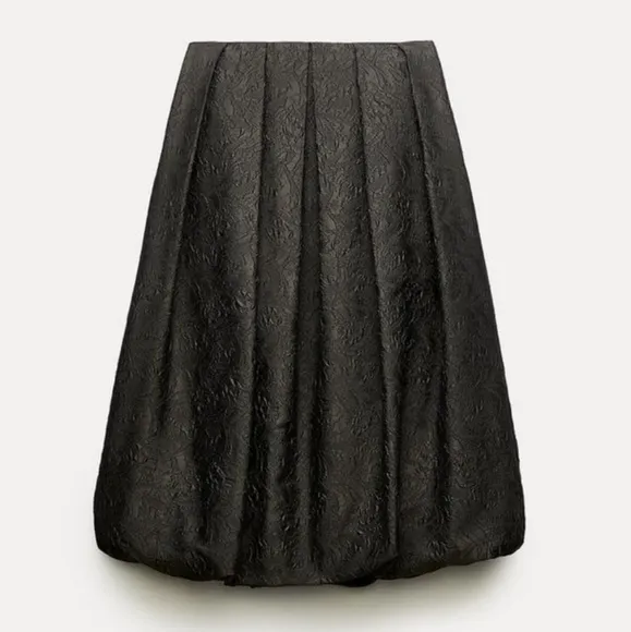 Zara Voluminous Balloon midi skirt size XS and S