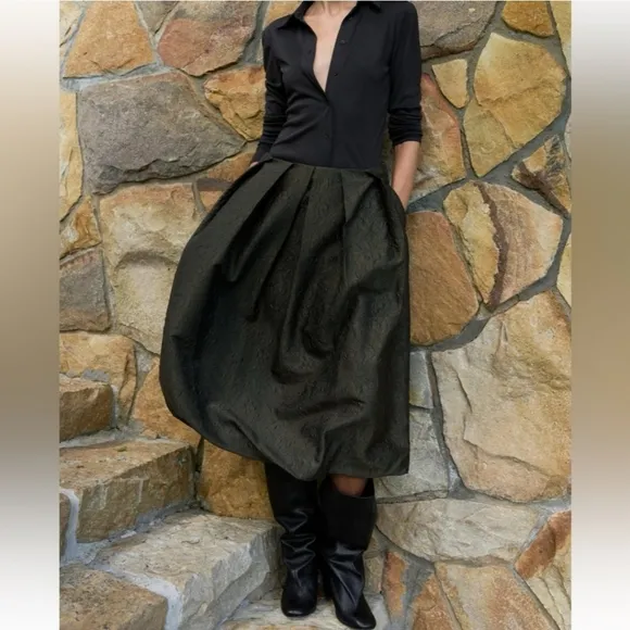 Zara Voluminous Balloon midi skirt size XS and S